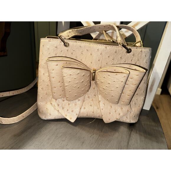 Grossi Bowtie Purse in faux ostrich leather - Picture 10 of 11